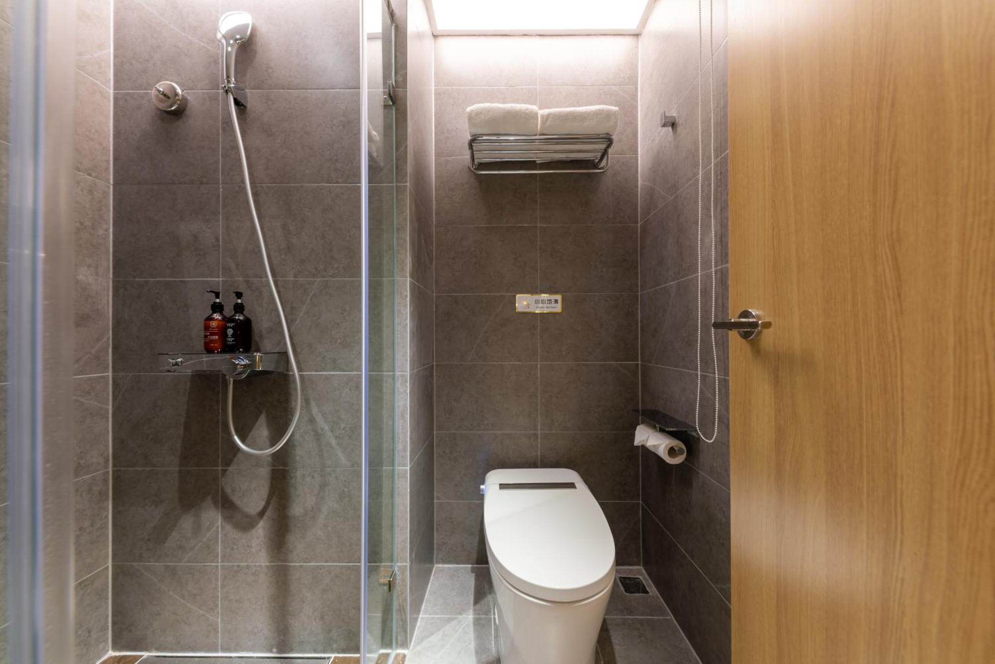 Jingfang Building Smart Hotel - Located In The Busiest Part Of The Downtown Area, Near Beijing Tiananmen Square And The Forbidden City,Wangfujing Shopping Street ,Newly Opened Hotel,Provide Free Laundry Service,Provide Tourism And Ticketing Services Luaran gambar